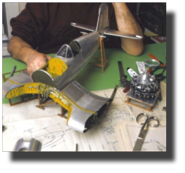 F4U-1 Corsair under construction. Scratch built in metal by Rojas Bazán. Scale 1:15. Engineering model.