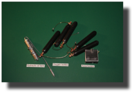 Zero type 21. Cockpit accessories. 1:15 scale. Scratch built in aluminum by Rojas Bazán. Zero type 21. Cockpit accessories. 1:15 scale. Scratch built in aluminum by Rojas Bazán.