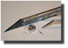 A6M2 Zero. 1:15 scale. Construction of type 98 gun sight in metal. Scratch built by Rojas Bazan. A6M2 Zero. 1:15 scale. Construction of type 98 gun sight in metal. Scratch built by Rojas Bazan.
