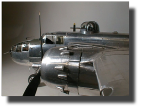 North American B-25 Mitchell. Scratch built in metal by Rojas Bazán. 1:15 scale. North American B-25 Mitchell. Scratch built in metal by Rojas Bazán. 1:15 scale.