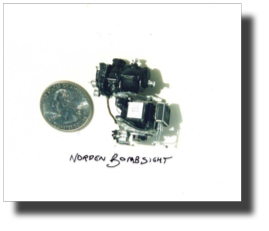 Norden bombsight, 1:15 scale. Scratch built in metal by Rojas Bazán. Norden bombsight, 1:15 scale. Scratch built in metal by Rojas Bazán.