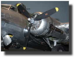 Boeing B-17 G. Scratch built in metal by Rojas Bazán. Wright Cyclone R-1820, 1:15 scale. Boeing B-17 G. Scratch built in metal by Rojas Bazán. Wright Cyclone R-1820, 1:15 scale.