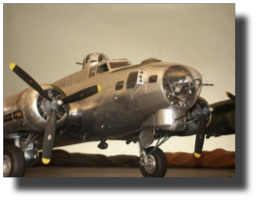 Boeing B-17 G. Scratch built in metal by Rojas Bazán. 1:15 scale. Boeing B-17 G. Scratch built in metal by Rojas Bazán. 1:15 scale.