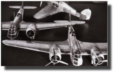 Bristol Blenheim MkI (two models). Scratch built in metal by Guillermo Rojas Bazán. Scale 1:24. Made in 1988. Bristol Blenheim MkI (two models). Scratch built in metal by Guillermo Rojas Bazán. Scale 1:24. Made in 1988.