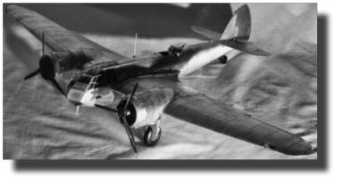 Bristol Blenheim MkI (two models). Scratch built in metal by Guillermo Rojas Bazán. Scale 1:24. Made in 1988. Bristol Blenheim MkI (two models). Scratch built in metal by Guillermo Rojas Bazán. Scale 1:24. Made in 1988.