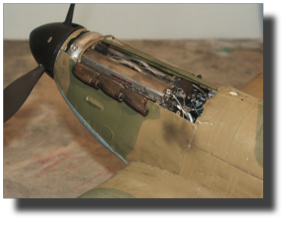 Spitfire Mk I. Rolls Royce Merlin II details. Scratch built in metal by Rojas Bazán. 1:15 scale.